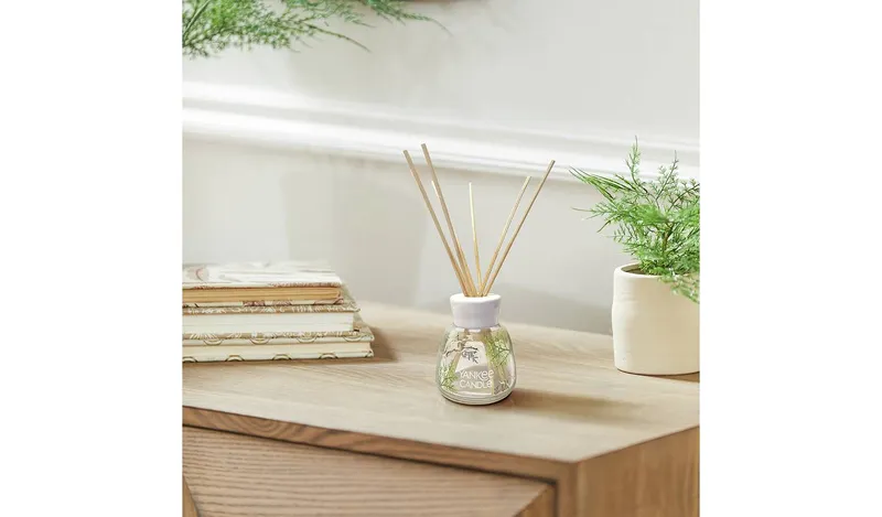 Yankee Signature 100ml Reed Diffuser - Bayside Cedar