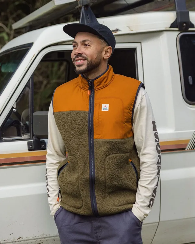 Passenger Clothing Offgrid Sherpa Fleece Vest - Dark Olive