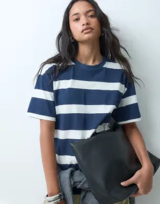 oversized t-shirt in navy stripe