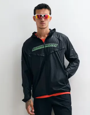 Stride Dri-FIT jacket in black