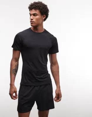 active slim fit tennis t-shirt with side seam detail in black