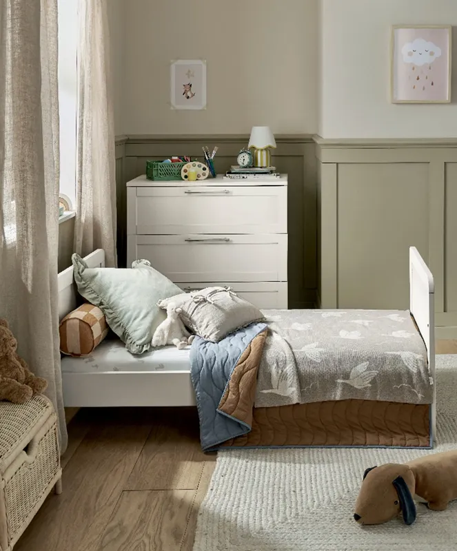 Mamas & Papas Walton 2 Piece Cotbed Set with Dresser Changer - White