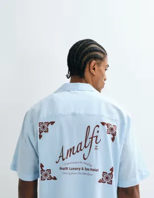 boxy oversized amalfi back print shirt in blue