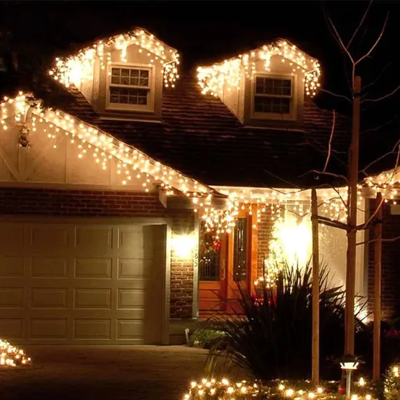 Warm White Outdoor Connectable Icicle Mains Powered Lights - Warm White / 2.5m