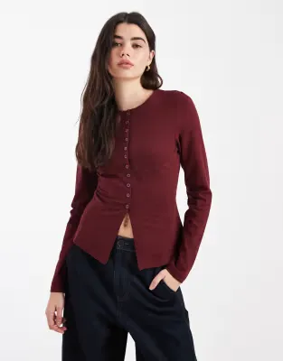 cotton button through long sleeve top in burgundy