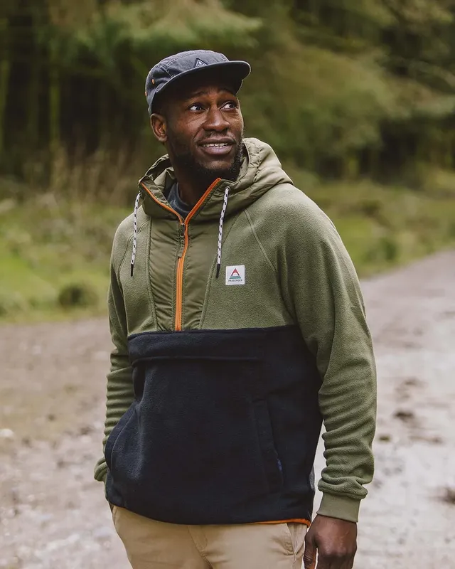 Passenger Clothing Woodland Hooded 1/2 Zip Polar Fleece - True Black/ Khaki