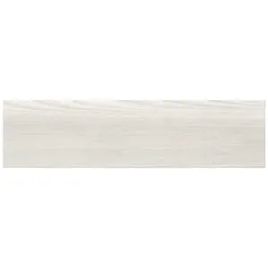 Wickes River Light Grey Wood Effect Matt Porcelain Wall & Floor Tile - 150 x 600mm - Sample