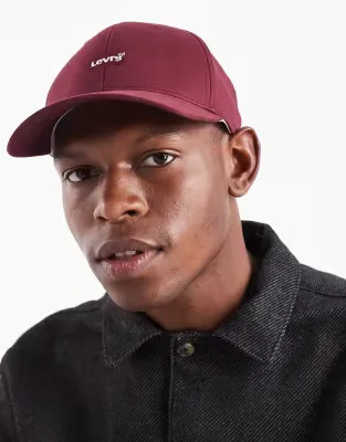 Housemark flexfit cap in red