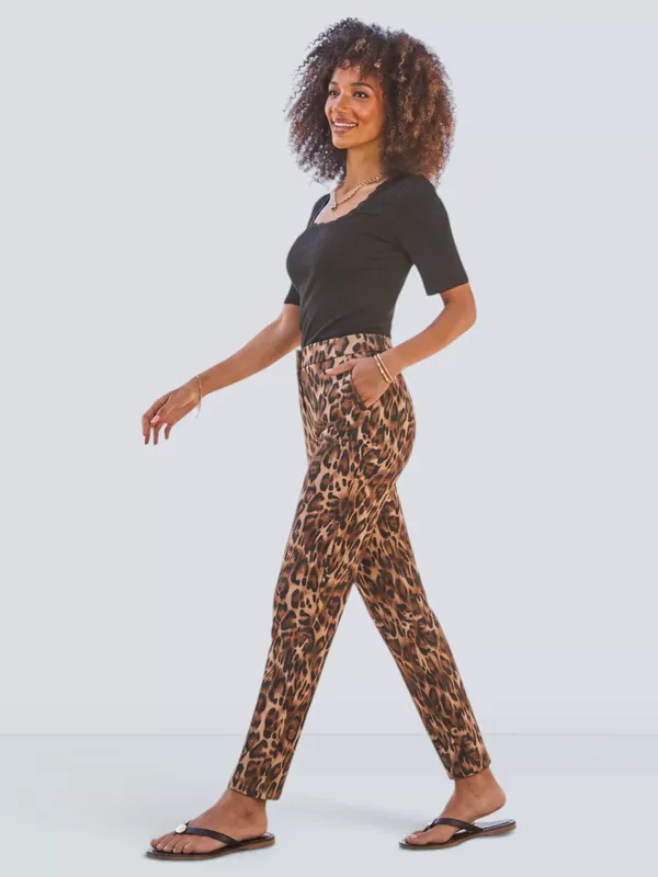 Sosandar Leopard Print Tapered Trousers