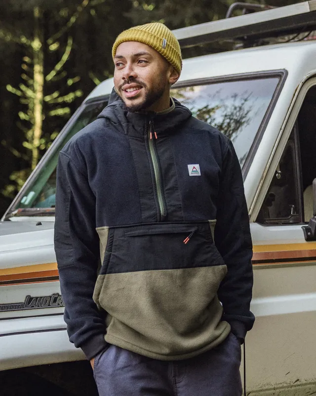 Passenger Clothing Woodland Hooded Polartec® Fleece - Black/Khaki