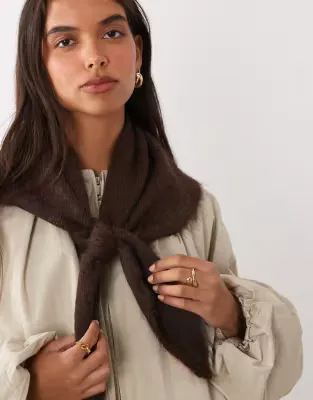 large triangle scarf  in chocolate
