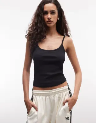 cami top in black - BLACK