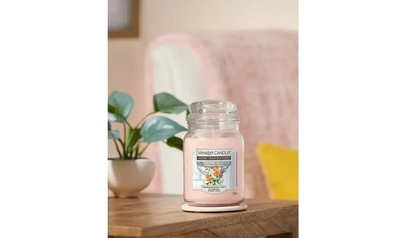 Yankee Candle Large Scented Jar Candle - Sunkissed Blooms