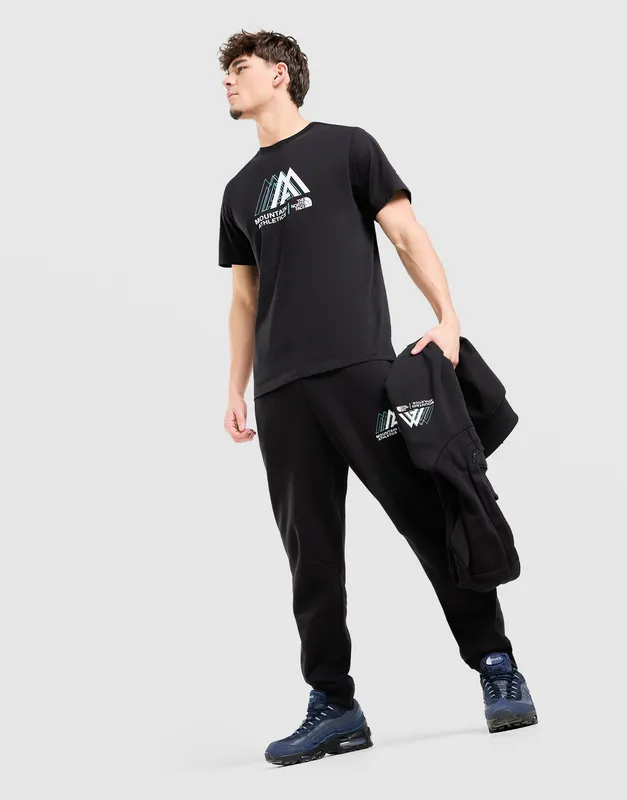 The North Face Mountain Athletics Fleece Joggers
