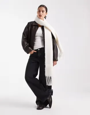 super soft long tassle scarf in white